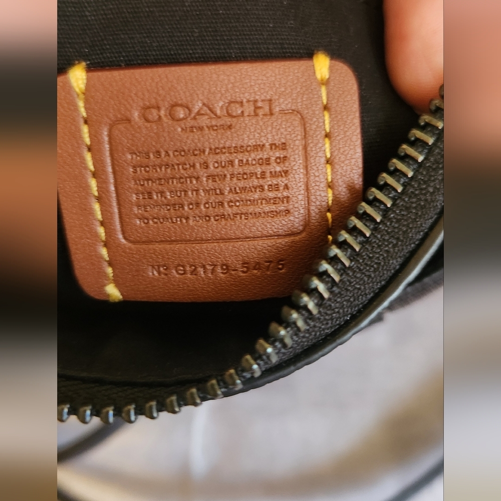 NWOT Brand New signature Coach crossbody - Picture 6 of 11